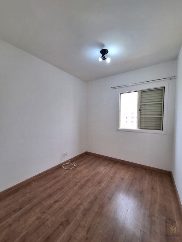 Dormitório do apartamento no Portal das Amoreiras