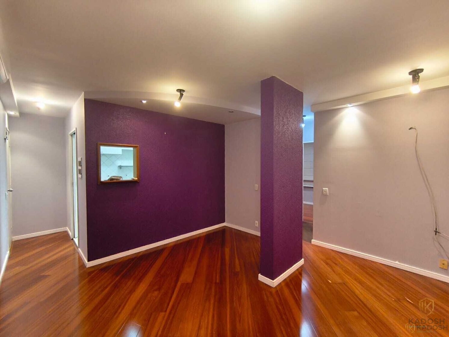 Apartamento com closet e escritório em condomínio com lazer no Parque Itália em Campinas